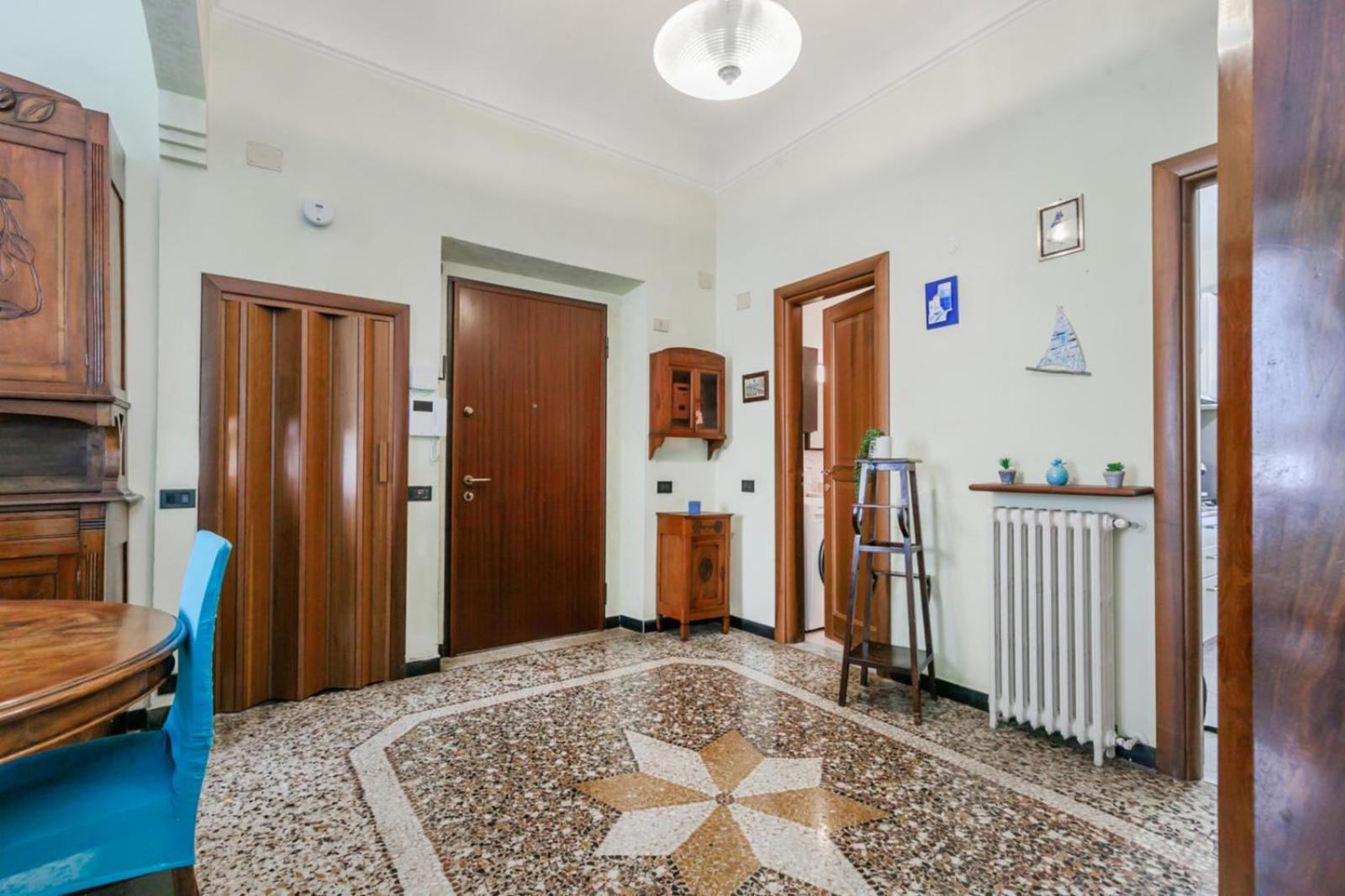"Ca Niella" Art And Fun 9 Minutes From The Sea Apartamento Savona Exterior foto