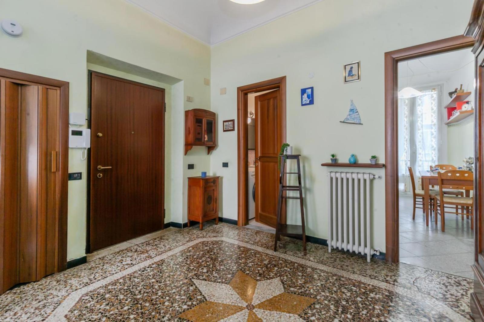"Ca Niella" Art And Fun 9 Minutes From The Sea Apartamento Savona Exterior foto